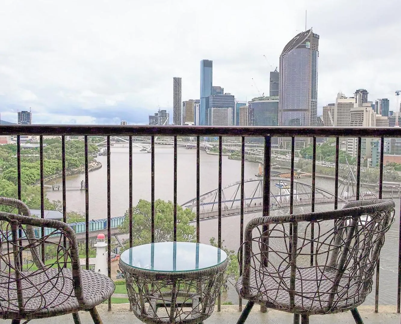 River Plaza Apartments Brisbane Aparthotel