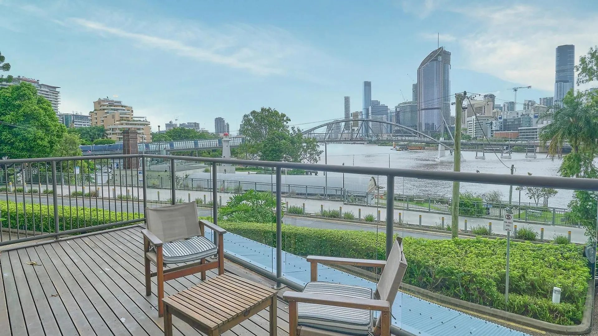 River Plaza Apartments Brisbane