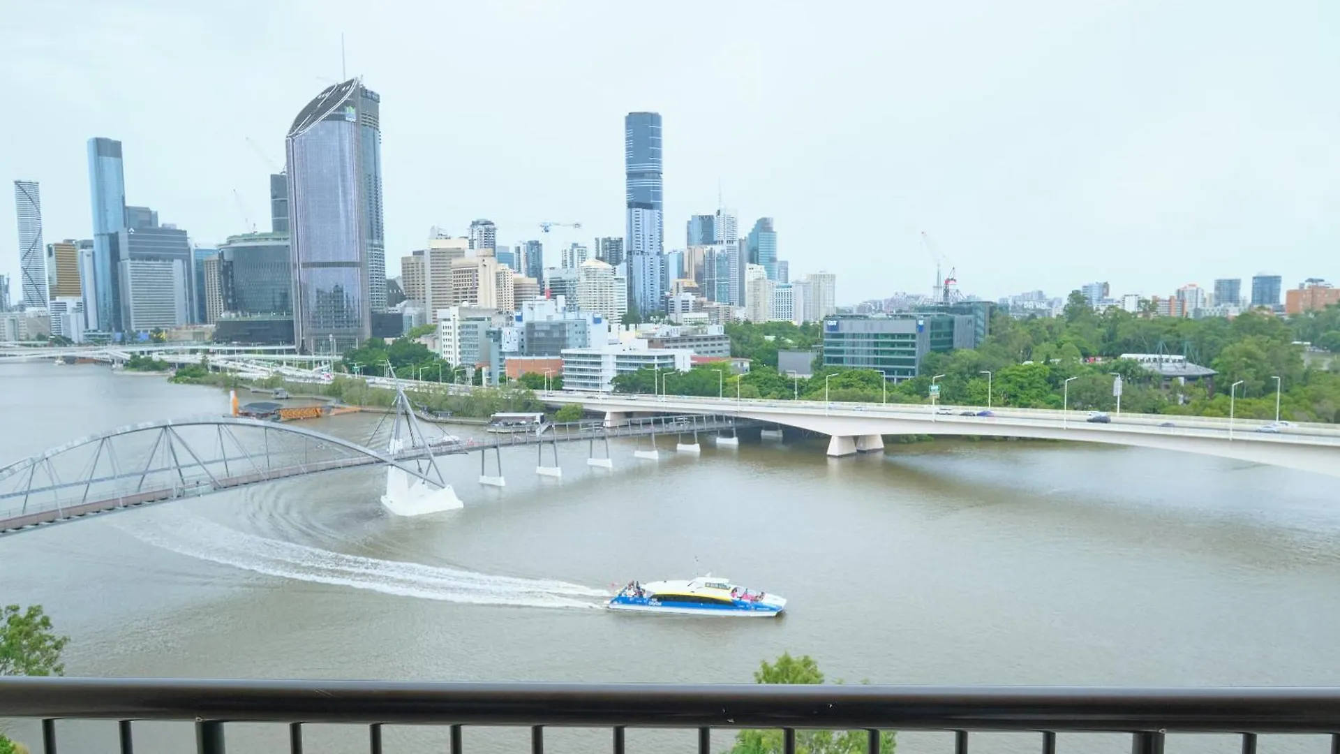 River Plaza Apartments Brisbane 3*,  Australia
