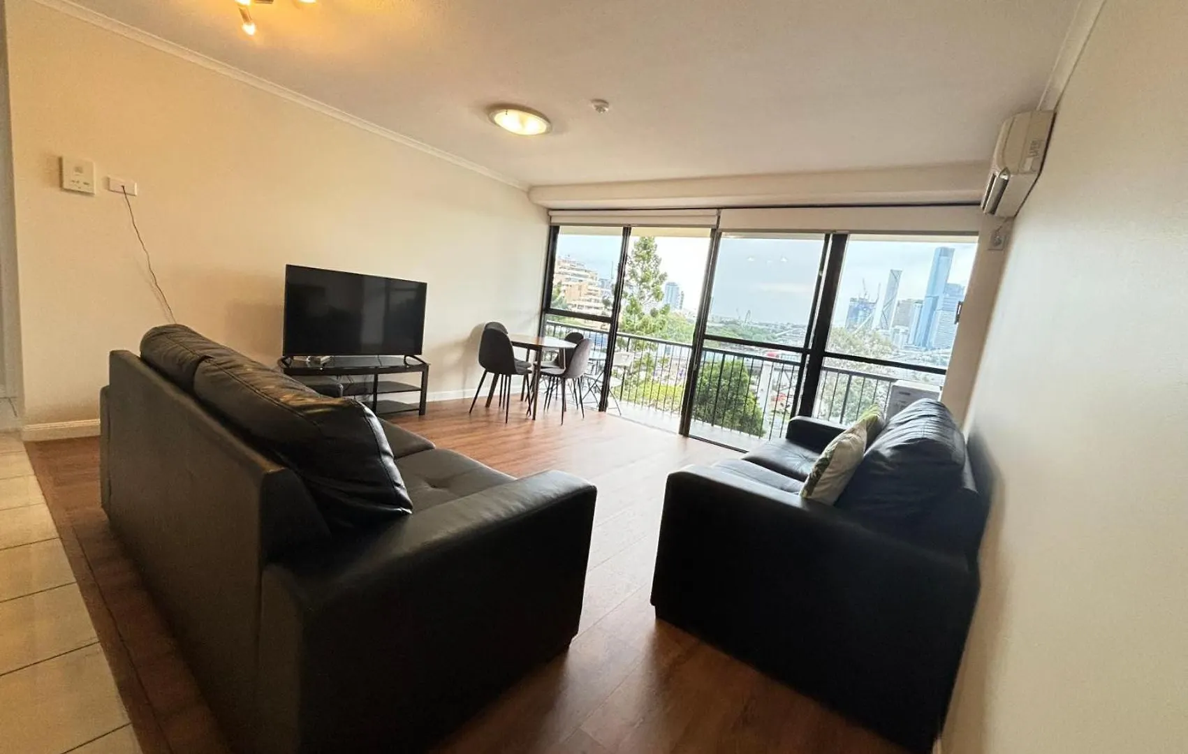 River Plaza Apartments Brisbane