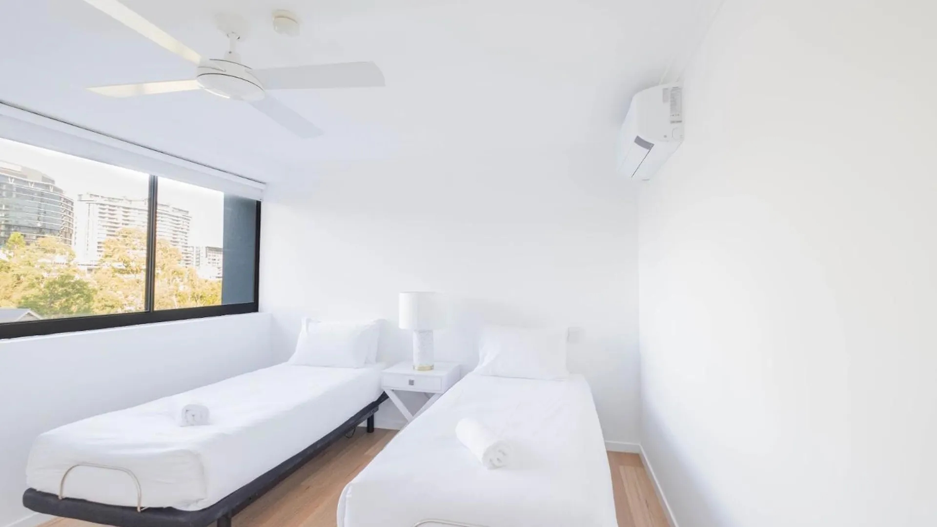 River Plaza Apartments Brisbane