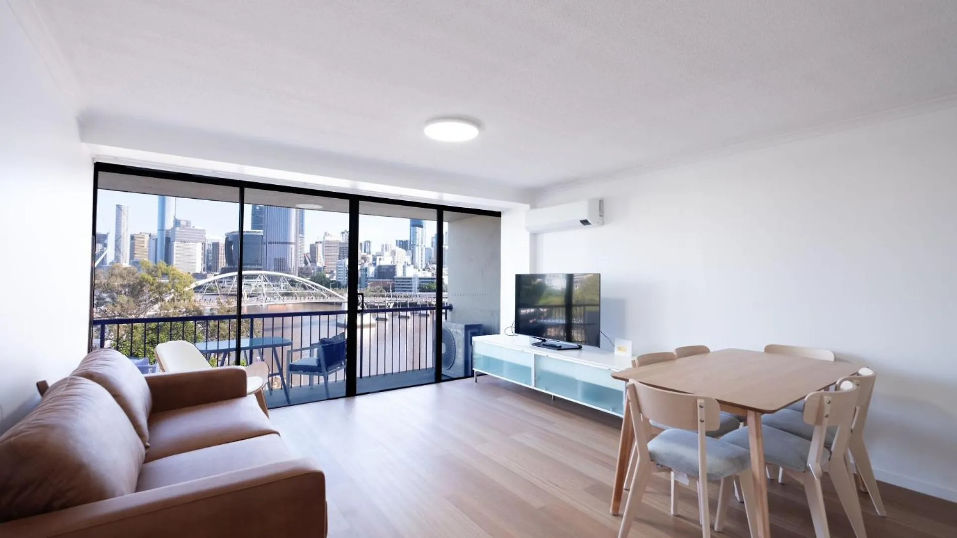 River Plaza Apartments Brisbane Aparthotel