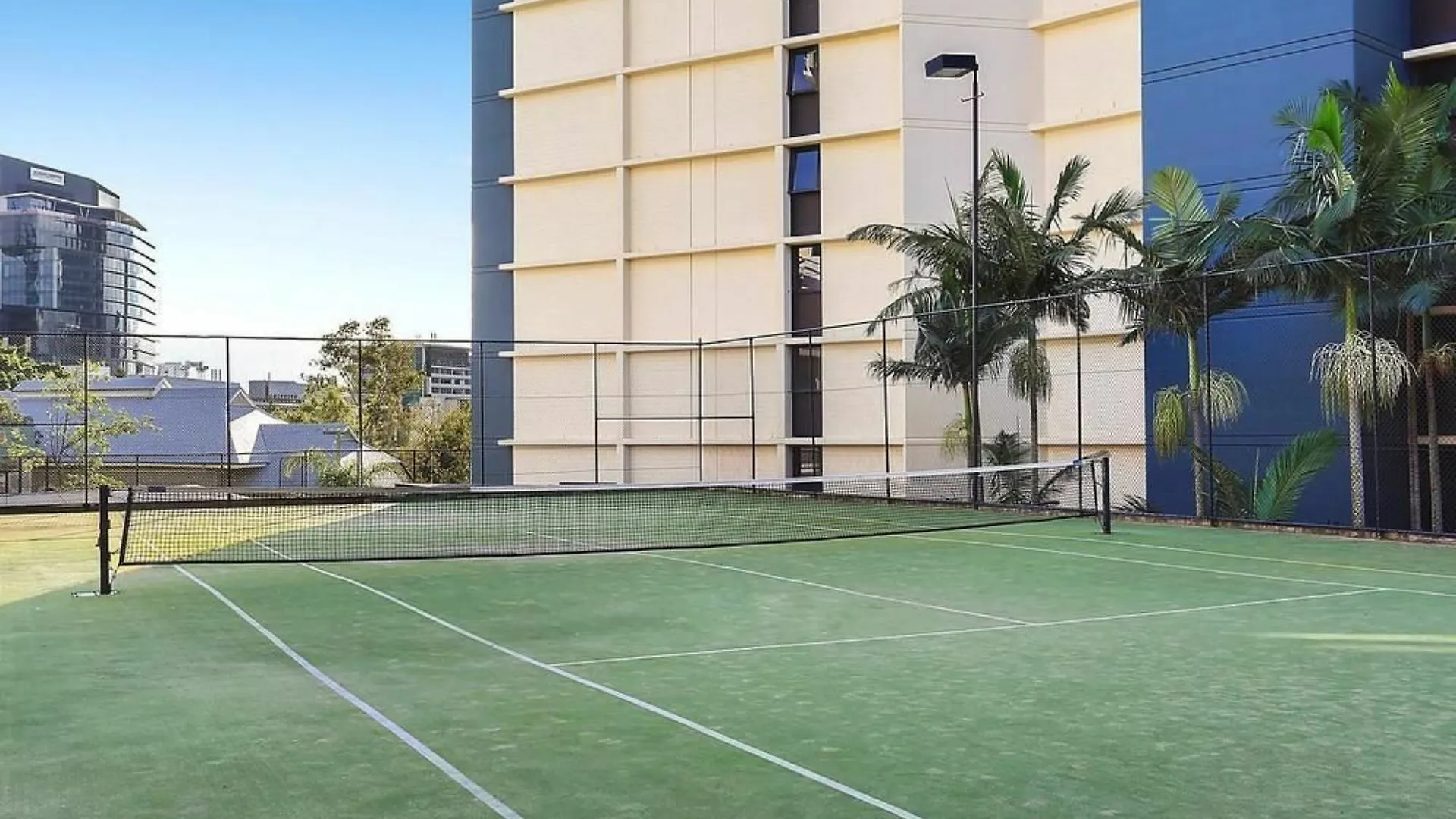 River Plaza Apartments Brisbane Australia